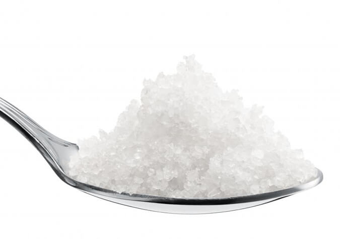 Muối iot là muối biển có thêm thành phần iot, dùng muối iot hàng ngày rất có lợi cho sức khỏe, tránh các bệnh về tuyến giáp