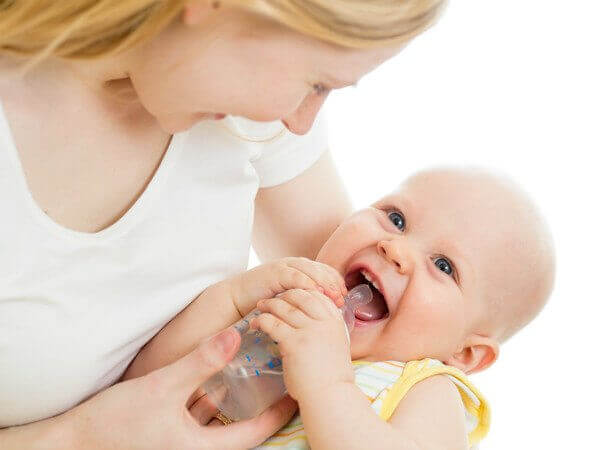 Táo bón ở trẻ sơ sinh và cách khắc phục an toàn mà hiệu quả