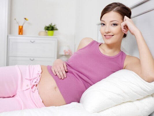 Tìm hiểu tình trạng táo bón khi mang thai tháng đầu